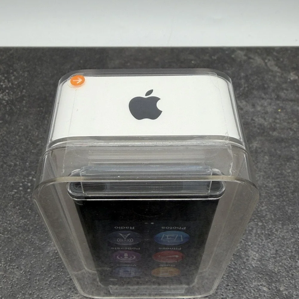 Apple iPod nano 7th Generation 16GB Slate Gray A1446